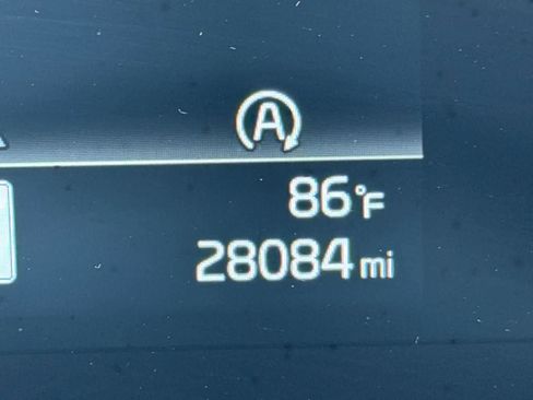 Used 2025 Kia Sportage LX image 20