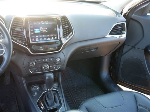 Used 2019 Jeep Cherokee Limited w/ Trailer Tow Group image 20