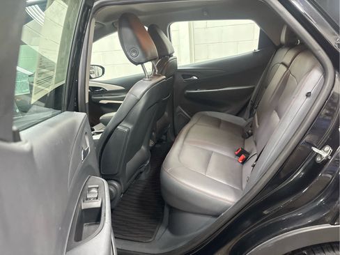 Used 2020 Chevrolet Bolt Premier w/ Infotainment Package image 26
