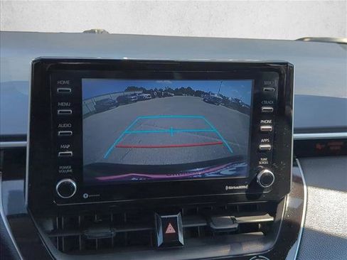 Used 2021 Toyota Corolla LE FWD image 13