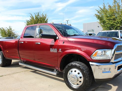 Used 2016 RAM 3500 Laramie image 11