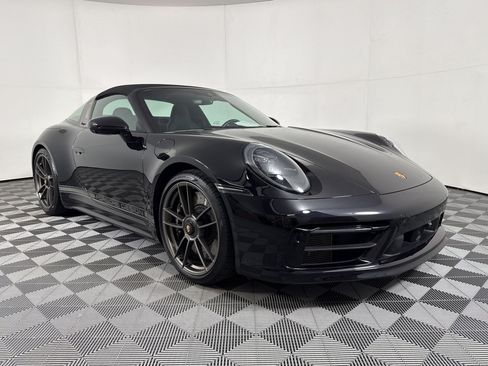 Certified 2023 Porsche 911 50th Anniversary Edition AWD/4WD image 7