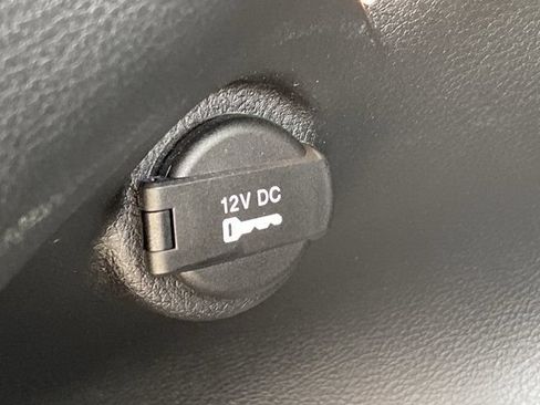 Used 2022 Jeep Compass Latitude FWD image 7