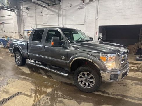 Used 2016 Ford F250 XLT w/ XLT Value Package image 3