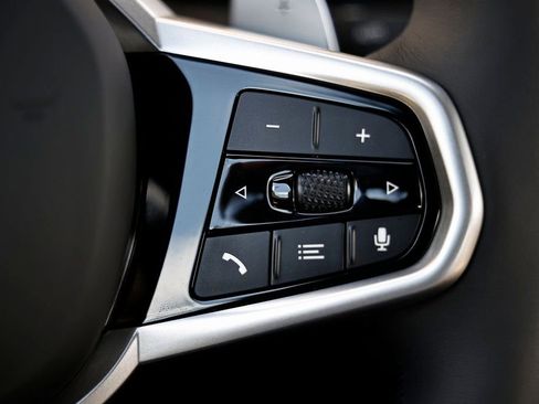 Used 2025 BMW 230i Coupe image 32