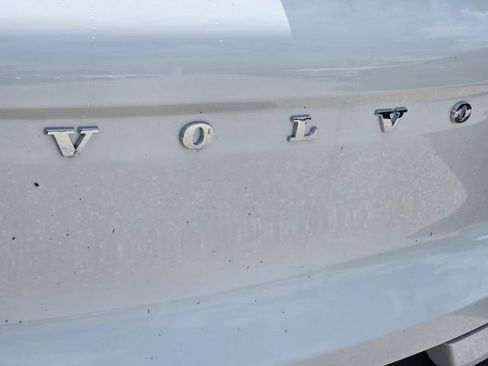 New 2026 Volvo XC40 B5 Plus w/ Protection Package Premier AWD/4WD image 9