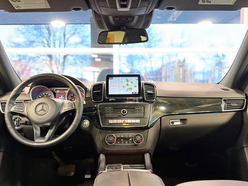 Used 2018 Mercedes-Benz GLE 350 4MATIC image 38