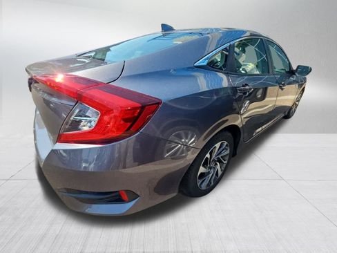 Used 2018 Honda Civic EX image 4