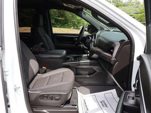 Used 2025 Chevrolet Tahoe LS AWD/4WD image 27