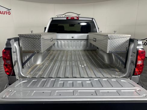 Used 2017 Chevrolet Silverado 1500 4x4 Double Cab image 7