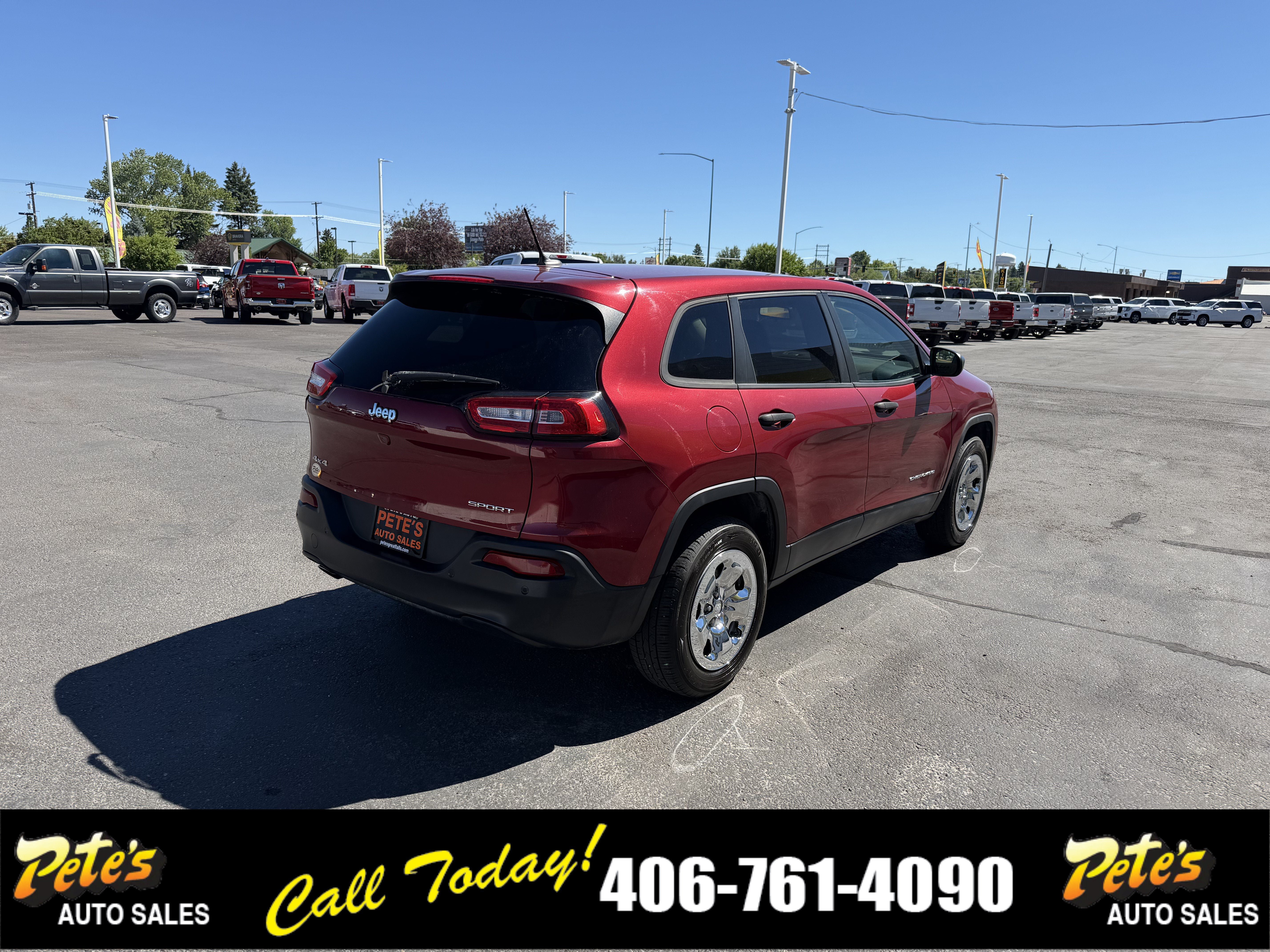 Used 2016 Jeep Cherokee Sport w/ Cold Weather Group AWD/4WD image 4