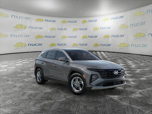 New 2026 Hyundai Tucson SE image 1