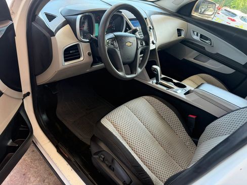 Used 2015 Chevrolet Equinox LS FWD image 7
