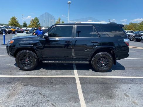 Used 2024 Toyota 4Runner SR5 Premium AWD/4WD image 4