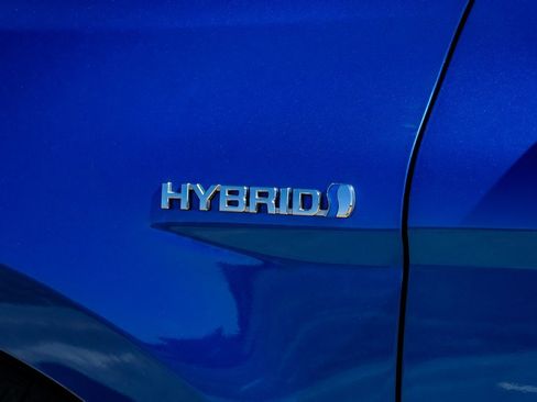 Used 2020 Toyota Camry LE image 52