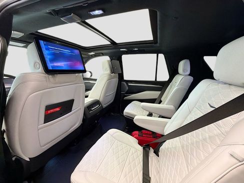 New 2026 Cadillac Escalade V image 25