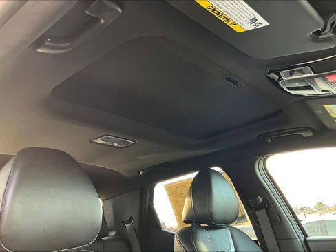 Used 2022 Hyundai Santa Cruz Limited image 23