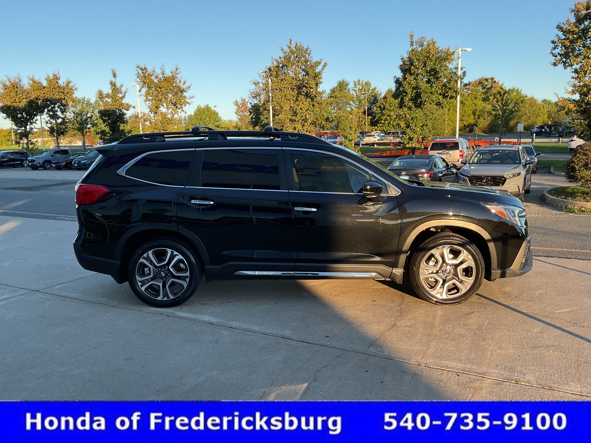 Used 2025 Subaru Ascent Touring AWD/4WD image 7