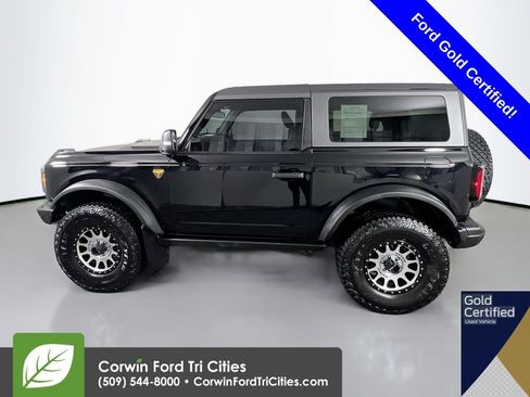 Certified 2023 Ford Bronco Badlands image 6