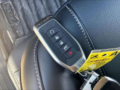 Used 2025 INFINITI QX60 Sensory w/ Vision Package image 11