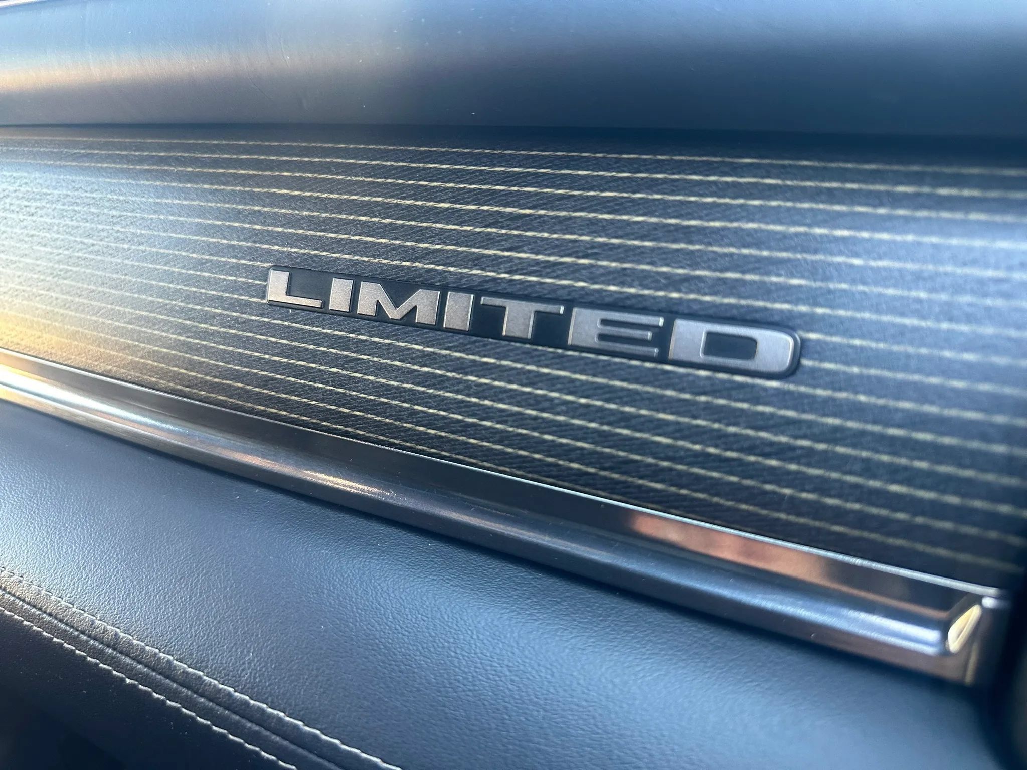 Used 2020 RAM 3500 Limited AWD/4WD image 32