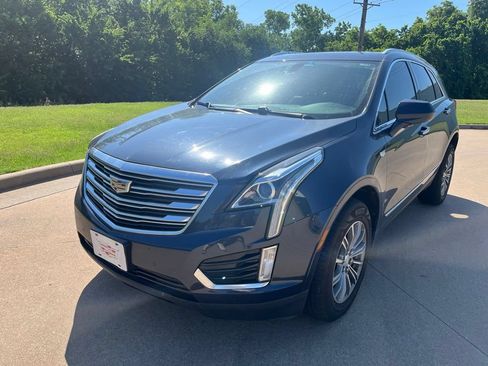 Used 2018 Cadillac XT5 Luxury FWD image 1