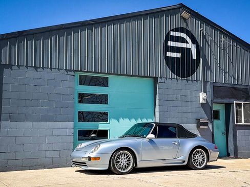 Used 1996 Porsche 911 Carrera image 2