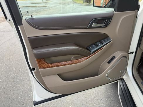 Used 2015 Chevrolet Suburban LTZ image 10