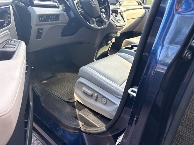 Used 2023 Honda Odyssey Touring image 6