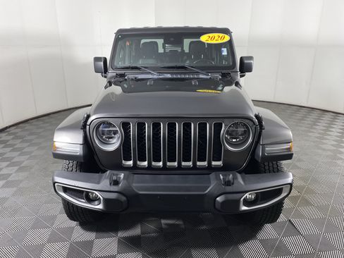 Used 2020 Jeep Gladiator Overland w/ Dual Top Group AWD/4WD image 12