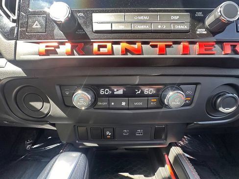 Certified 2025 Nissan Frontier Pro-X RWD image 19
