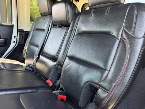 Used 2020 Jeep Wrangler Unlimited Rubicon AWD/4WD image 29