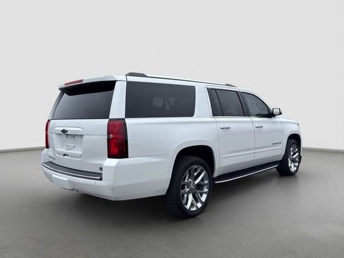 Used 2019 Chevrolet Suburban Premier AWD/4WD image 6