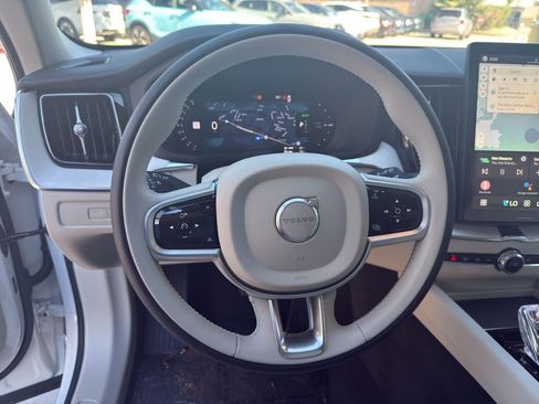 New 2026 Volvo XC60 T8 Ultra w/ Climate Package PRO image 11