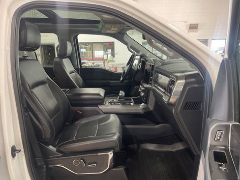 Used 2022 Ford F150 Lariat w/ Equipment Group 502A High image 29