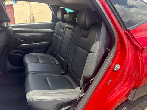 Used 2023 Hyundai Tucson Limited w/ Winter Package FWD image 11