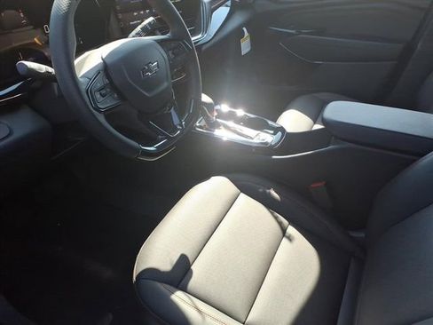 New 2026 Chevrolet Trax RS image 12