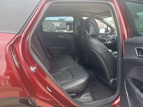 Used 2023 Kia Sportage SX AWD/4WD image 5
