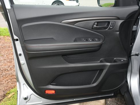 New 2025 Honda Ridgeline TrailSport+ image 5