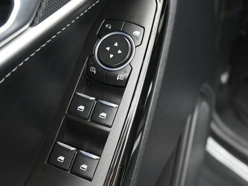 Used 2022 Ford Explorer ST image 12