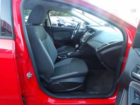 Used 2013 Ford Focus SE w/ Interior Protection Pkg image 6