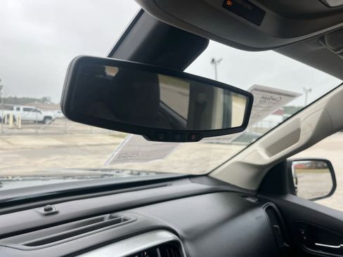 Used 2019 Chevrolet Colorado LT image 23