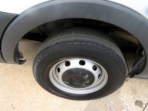 Used 2016 Ford Transit 350 148 Medium Roof image 31