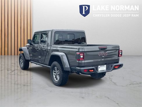 New 2025 Jeep Gladiator Mojave w/ Safety Group image 8