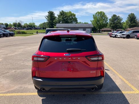 Used 2025 Ford Escape ST-Line w/ Tech Pack #1 AWD/4WD image 7