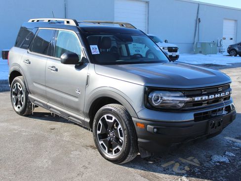 Used 2024 Ford Bronco Sport Outer Banks image 8