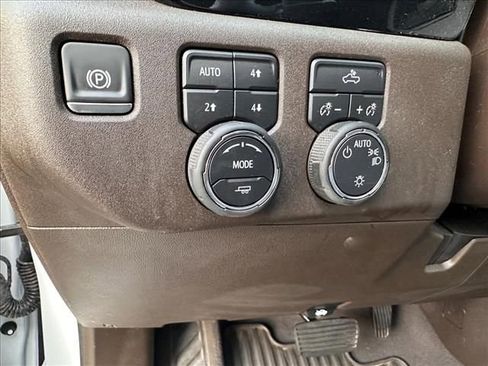 Used 2025 Chevrolet Silverado 1500 LT w/ Z71 Off-Road Package image 21