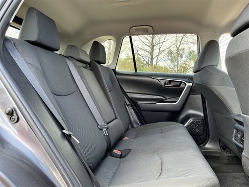 Used 2024 Toyota RAV4 LE image 27