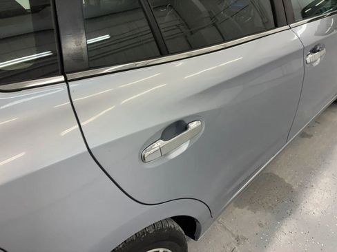 Used 2017 Subaru Impreza 2.0i Limited image 22