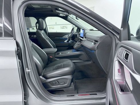 Used 2025 Ford Explorer ST AWD/4WD image 16